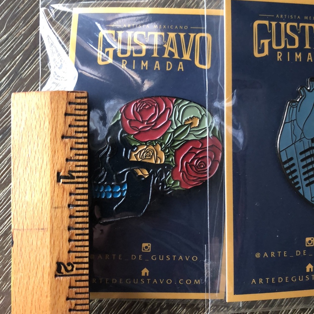 Limited Edition Enamel Artist Pins bundle of 2 - Picture 16 of 17